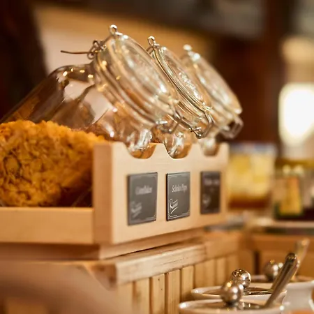 Metzgereigasthof Rebstock 3*