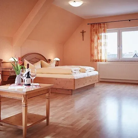 게스트하우스 Metzgereigasthof Rebstock